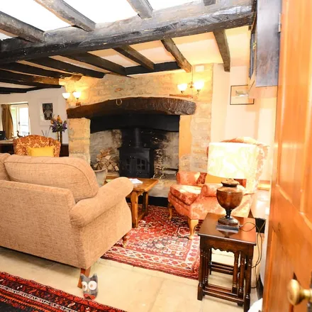Rent this 2 bed townhouse on Bourton-on-the-Water in GL54 2DN, United Kingdom