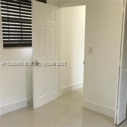 Image 9 - 1565 Northeast 110th Terrace, Courtly Manor, Miami-Dade County, FL 33161, USA - Townhouse for rent