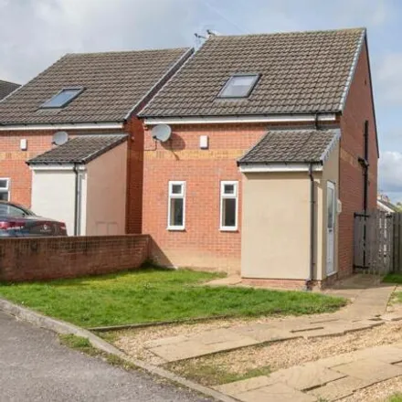 Buy this 2 bed house on Wessex Close in Middlecroft, S43 1DY