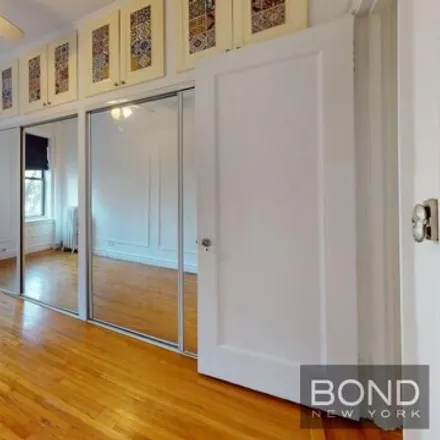Image 5 - 166 East 92nd Street, New York, NY 10128, USA - Apartment for sale