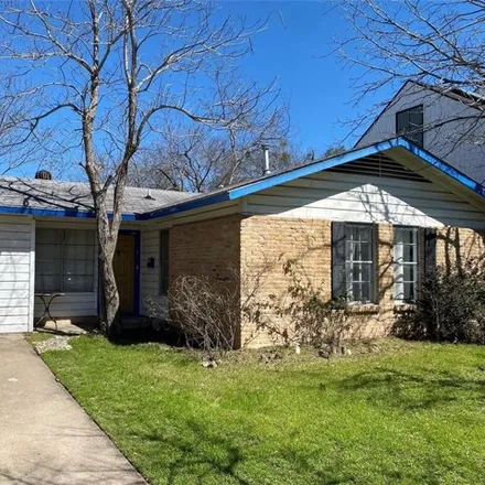 Buy this 3 bed house on 308 El Paso Street in Austin, TX 78704