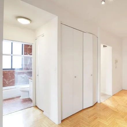 Rent this 1 bed apartment on 343 East 74th Street in New York, NY 10021