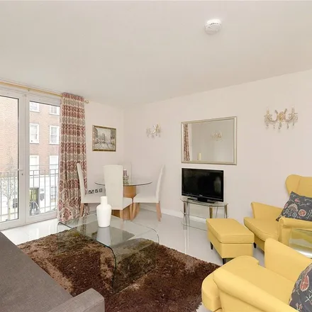 Rent this 2 bed apartment on 121 Edgware Road in London, W2 2HX