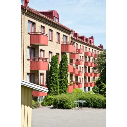 Rent this 2 bed apartment on Sushi Mölndal in Tempelgatan, 431 31 Mölndal