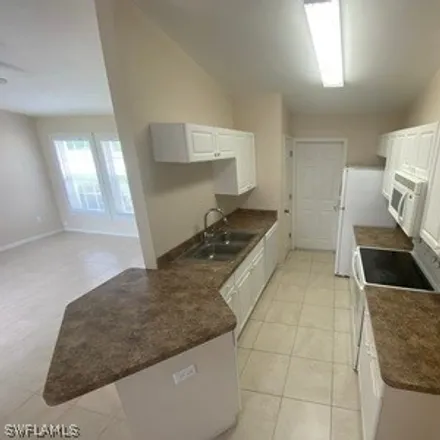 Image 9 - 2732 Northeast 7th Place, Cape Coral, FL 33909, USA - House for rent