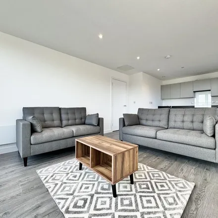 Rent this 3 bed apartment on Block B in Alexandra Park, Leeds
