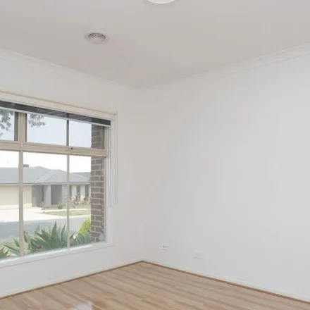 Image 4 - Kilwarrie Street, Wollert VIC 3750, Australia - Apartment for rent