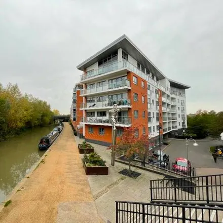 Rent this 1 bed apartment on Triangular Building in Stratford Road, Wolverton