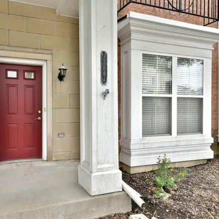 Image 2 - 4917-4925 West Lawrence Avenue, Chicago, IL 60630, USA - Townhouse for sale