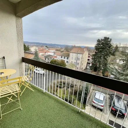 Rent this 1 bed apartment on 9 Rue du Marché in 43100 Brioude, France