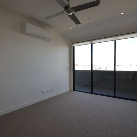 Image 5 - 28 Geelong Road Service Road, Footscray VIC 3011, Australia - Apartment for rent