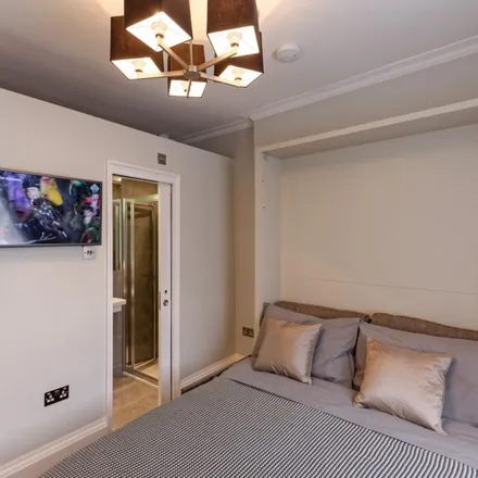 Image 3 - 36 York Street, London, W1H 1PW, United Kingdom - Apartment for rent