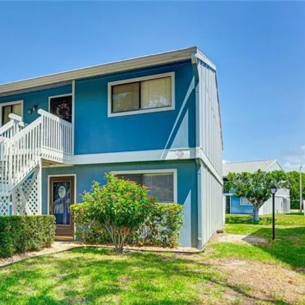 Buy this 2 bed condo on Lake Trail Fountain in Lake Loop, Manatee County