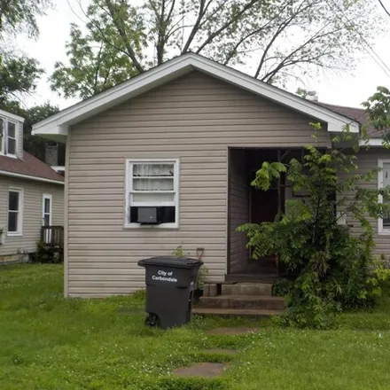 Buy this 3 bed house on 511 Hayes Avenue in Carbondale, IL 62901