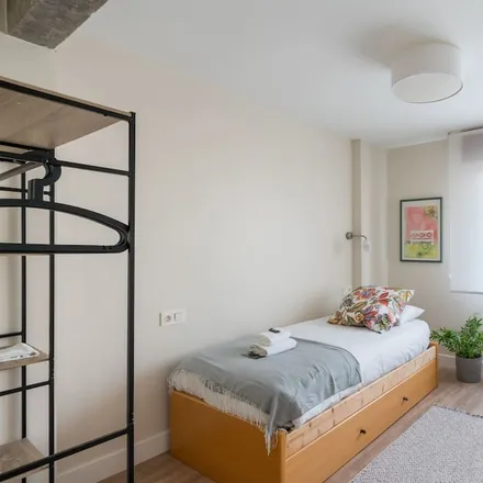 Image 5 - Bilbao, Glorieta de Bilbao, 28010 Madrid, Spain - Apartment for rent