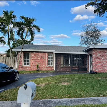 Image 1 - 4220 Northwest 114th Avenue - House for rent