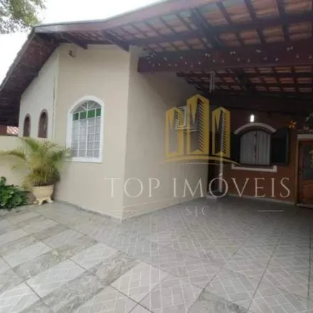 Buy this 3 bed house on Rua Santo André in Jardim Alvorada, São José dos Campos - SP