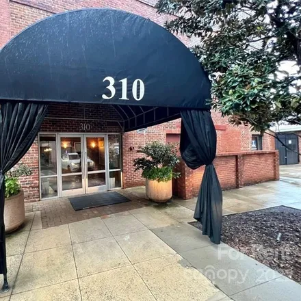 Rent this 1 bed loft on The Cosmetic Concierge in 325 Arlington Avenue, Charlotte
