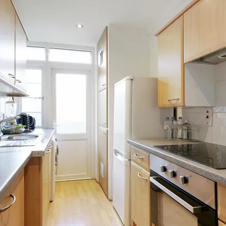 Image 4 - Eamont Court, 92-101 Shannon Place, Primrose Hill, London, NW8 7DL, United Kingdom - Apartment for rent