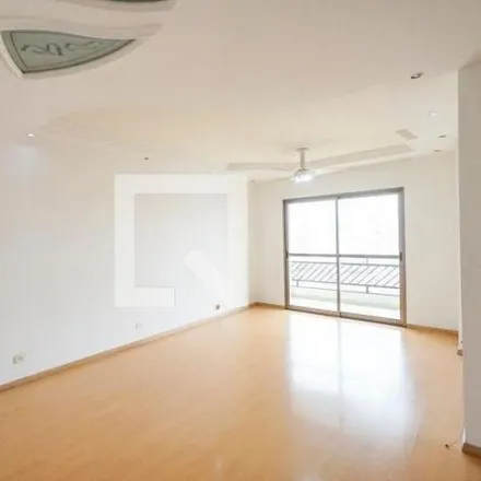 Rent this 3 bed apartment on Edifício Itapuã in Rua Padre Antônio de Sá 264, Vila Azevedo