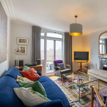 Rent this 3 bed apartment on Faraday Mansions in Queen's Club Gardens, London