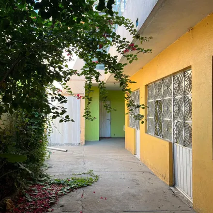 Buy this 5 bed house on Calle Acequia in 09110 Nezahualcóyotl, MEX