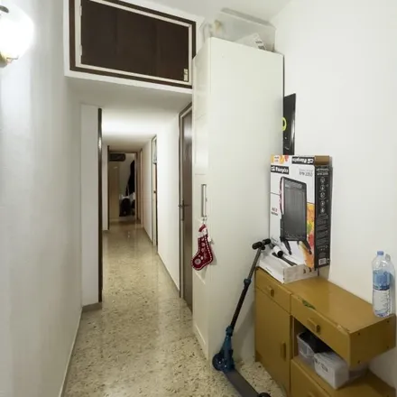 Image 6 - Carrer de Trinxant, 57, 08026 Barcelona, Spain - Room for rent