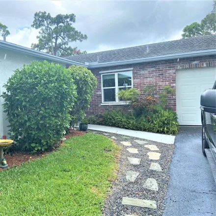 Rent this 2 bed house on Lake Worth in Holiday Way, Lake Worth Beach