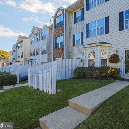 Image 2 - 71 Royalty Circle, Owings Mills, MD 21117, USA - Condo for sale