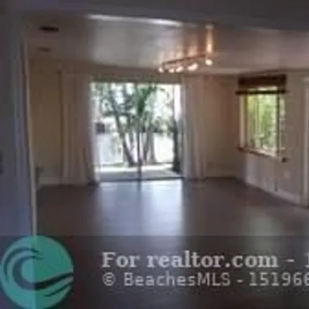 Image 7 - 2061 Northeast 24th Street, Middle River Manor, Wilton Manors, FL 33305, USA - House for rent