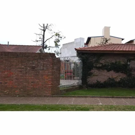 Image 2 - Mario Darío Grandi 193, Arca Este, 1742 Paso del Rey, Argentina - Townhouse for sale