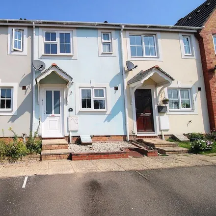 Rent this 2 bed townhouse on Medina Drive in Stone Cross, BN24 5EY