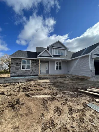 Buy this 4 bed house on unnamed road in Greenville, Outagamie County