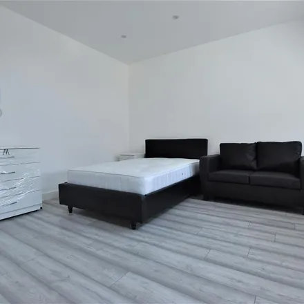 Rent this 1 bed apartment on Kildare Street in Leicester, LE1 3YH