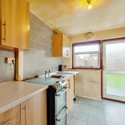 Image 5 - Sarum Road, Liverpool, L25 2YE, United Kingdom - Townhouse for sale