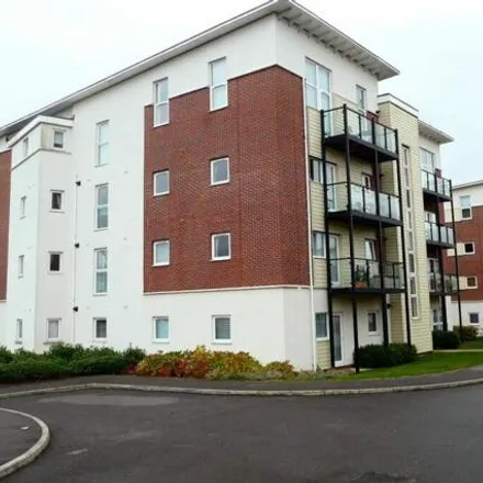 Buy this 2 bed apartment on Park View Road in Leatherhead, KT22 7GJ