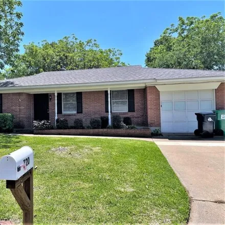 Rent this 3 bed house on 776 Chisholm Trail in Denton, TX 76209