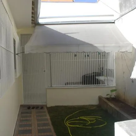Buy this 2 bed house on Rua Bráulio Muniz in Jardim Vila Galvão, Guarulhos - SP