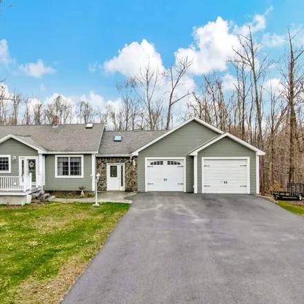 Buy this 3 bed house on 1117 Upper Bellsqueeze Road in Clinton, Kennebec County