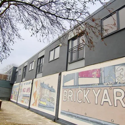 Image 2 - 9a Old Brickyard, Carlton, NG3 6PB, United Kingdom - Apartment for rent