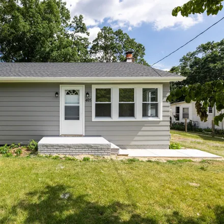 Buy this 3 bed house on 405 Henderson Avenue in Roosevelt Park, Millville