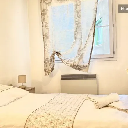 Rent this 1 bed apartment on Rue de l'Entonnoir in 80000 Amiens, France