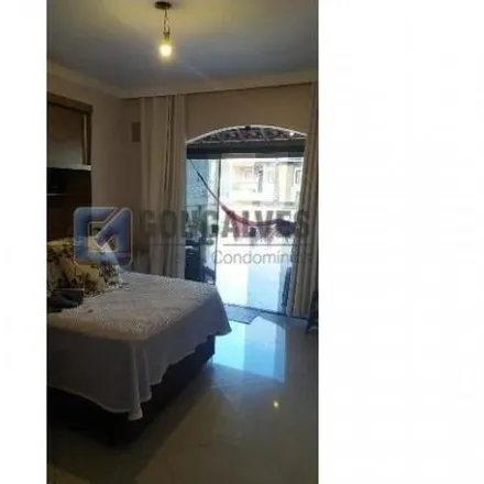 Buy this 2 bed house on Rua Antônio Carlos Monteiro Nogueira in Montanhão, São Bernardo do Campo - SP