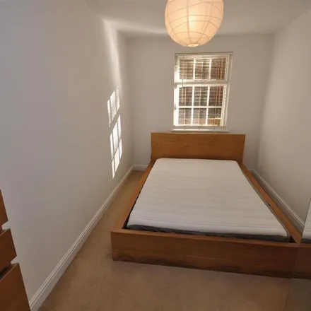 Rent this 1 bed apartment on Binswood Avenue in Royal Leamington Spa, CV32 5TH