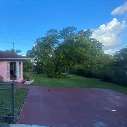 Buy this 3 bed house on 31961 Southwest 187th Court in Homestead, FL 33030