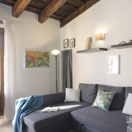 Rent this 2 bed apartment on Muralla Árabe in Carrer de les Salines, 46003 Valencia