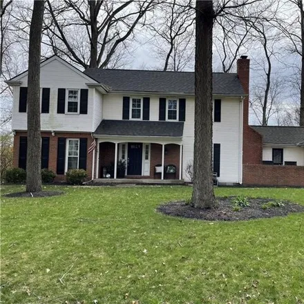 Buy this 5 bed house on 620 Brookwood Dr in Troy, Ohio