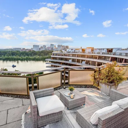 Buy this 1 bed condo on 600 New Hampshire Avenue Northwest in Washington, DC 20566