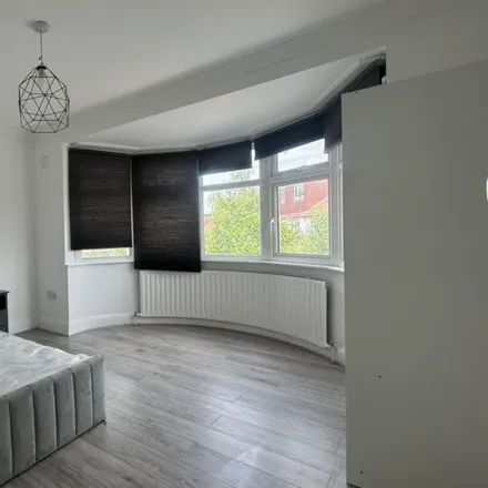 Image 3 - 133 Fleetwood Road, Dudden Hill, London, NW10 1NQ, United Kingdom - Apartment for rent