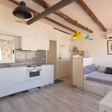 Rent this 1 bed apartment on Avinguda de Roma in 137, 08001 Barcelona